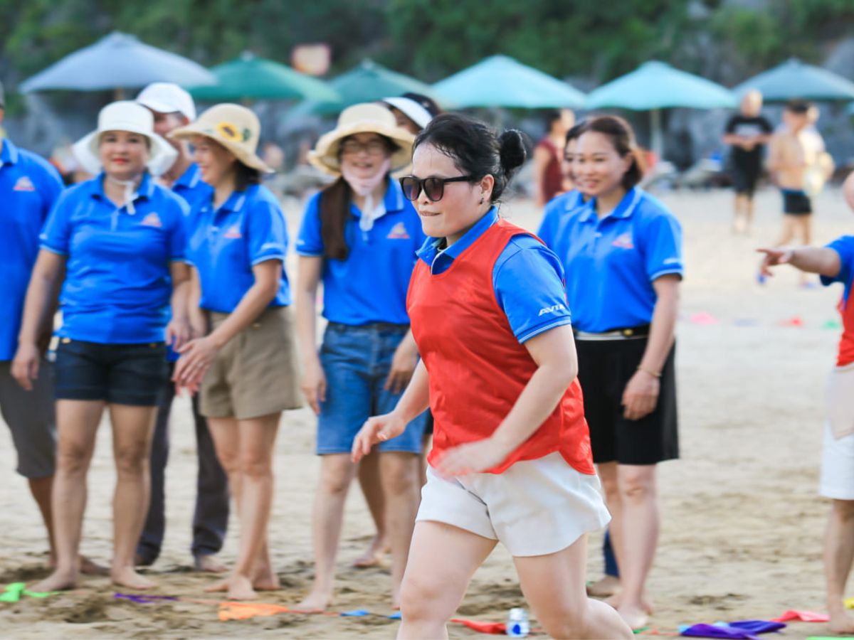Lên lịch trình chi tiết khi tổ chức team building Cát Bà tháng 6.