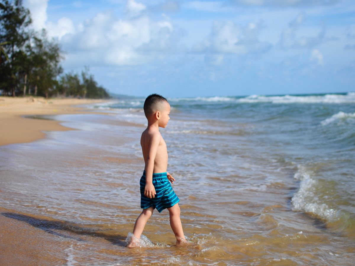 Du lịch Cát Bà mang đến rất nhiều trải nghiệm thú vị dành riêng cho trẻ em.