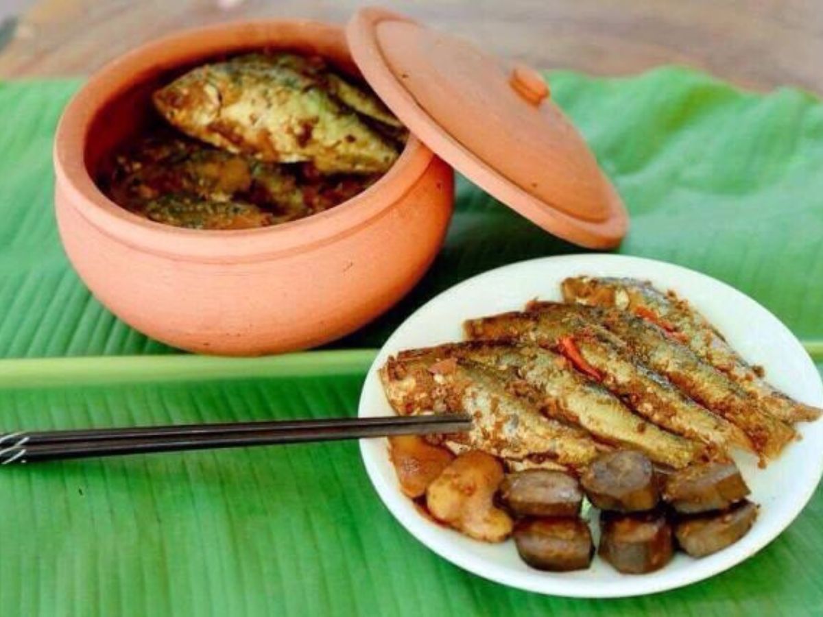 Phải chú ý các khâu để nấu được món cá mòi kho chuối xanh Hải Phòng chuẩn vị