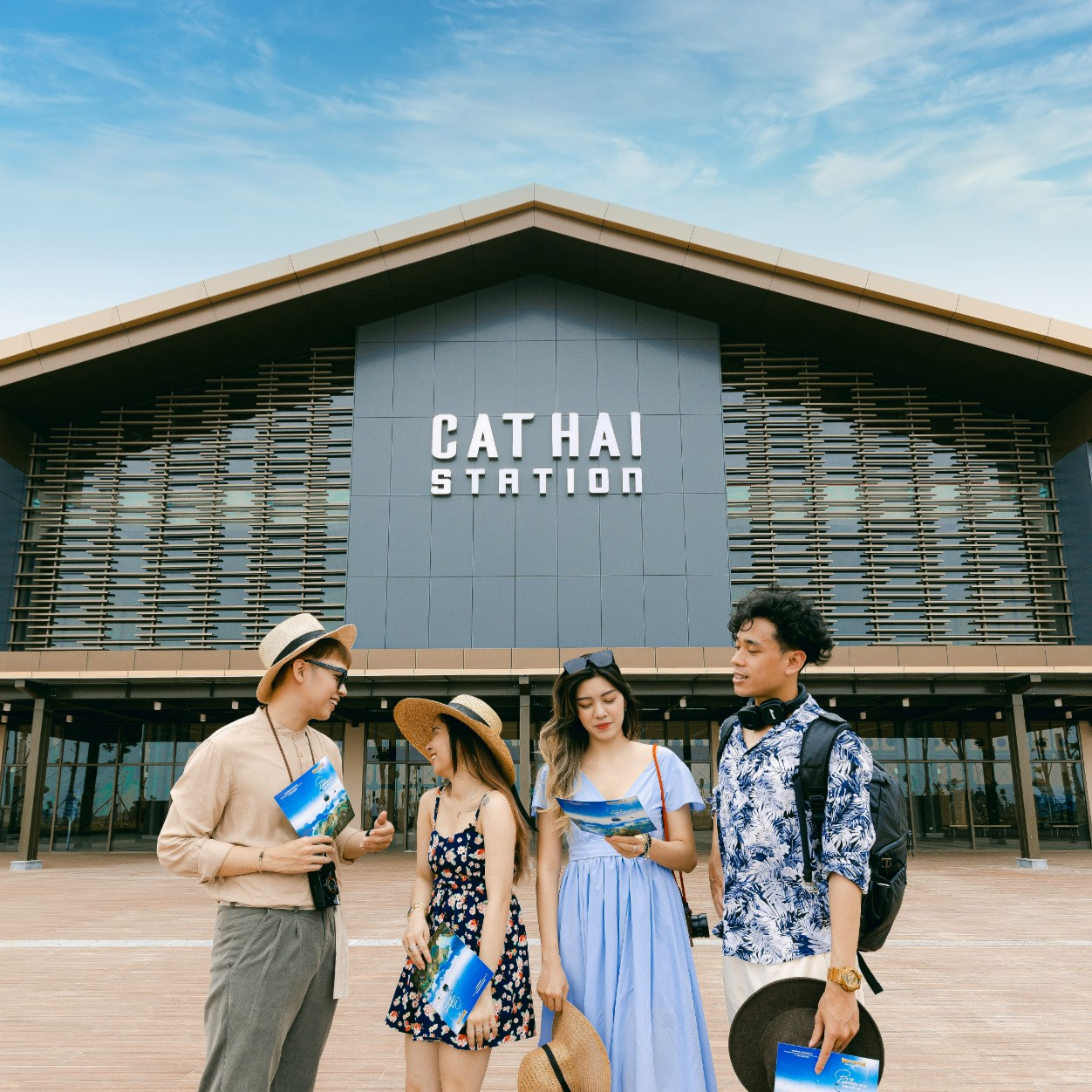 Hành trình của cáp treo bắt đầu từ ga Cát Hải
