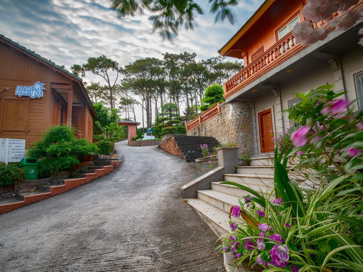Các căn nhà gỗ độc đáo tại Hòn Dấu Resort