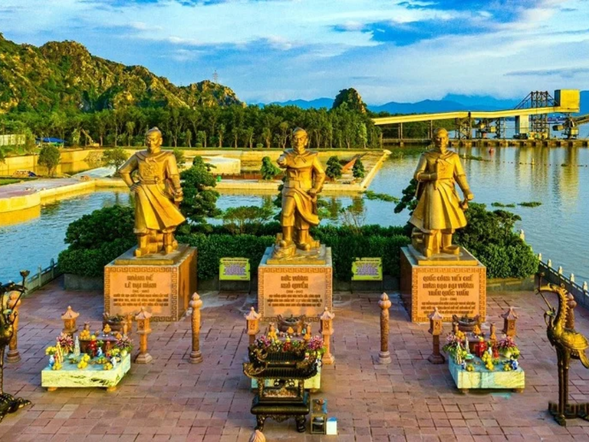 Các tượng đài được xây dựng nhằm lưu giữ ký ức lịch sử