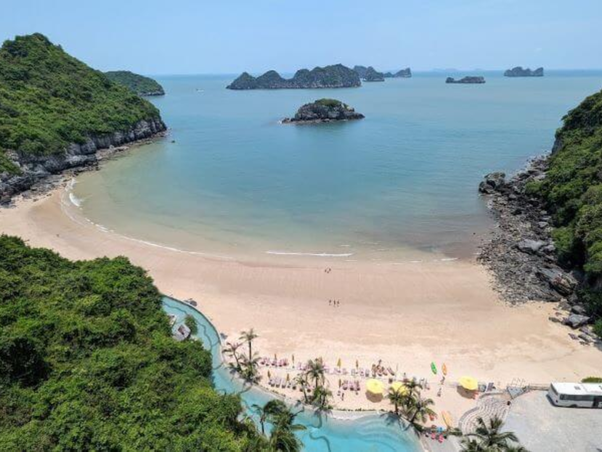 Bãi Cát Cò Vịnh Lan Hạ