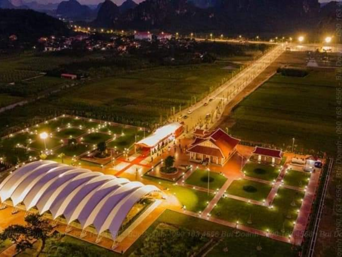 Toàn cảnh đường vào bãi cọc Cao Quỳ
