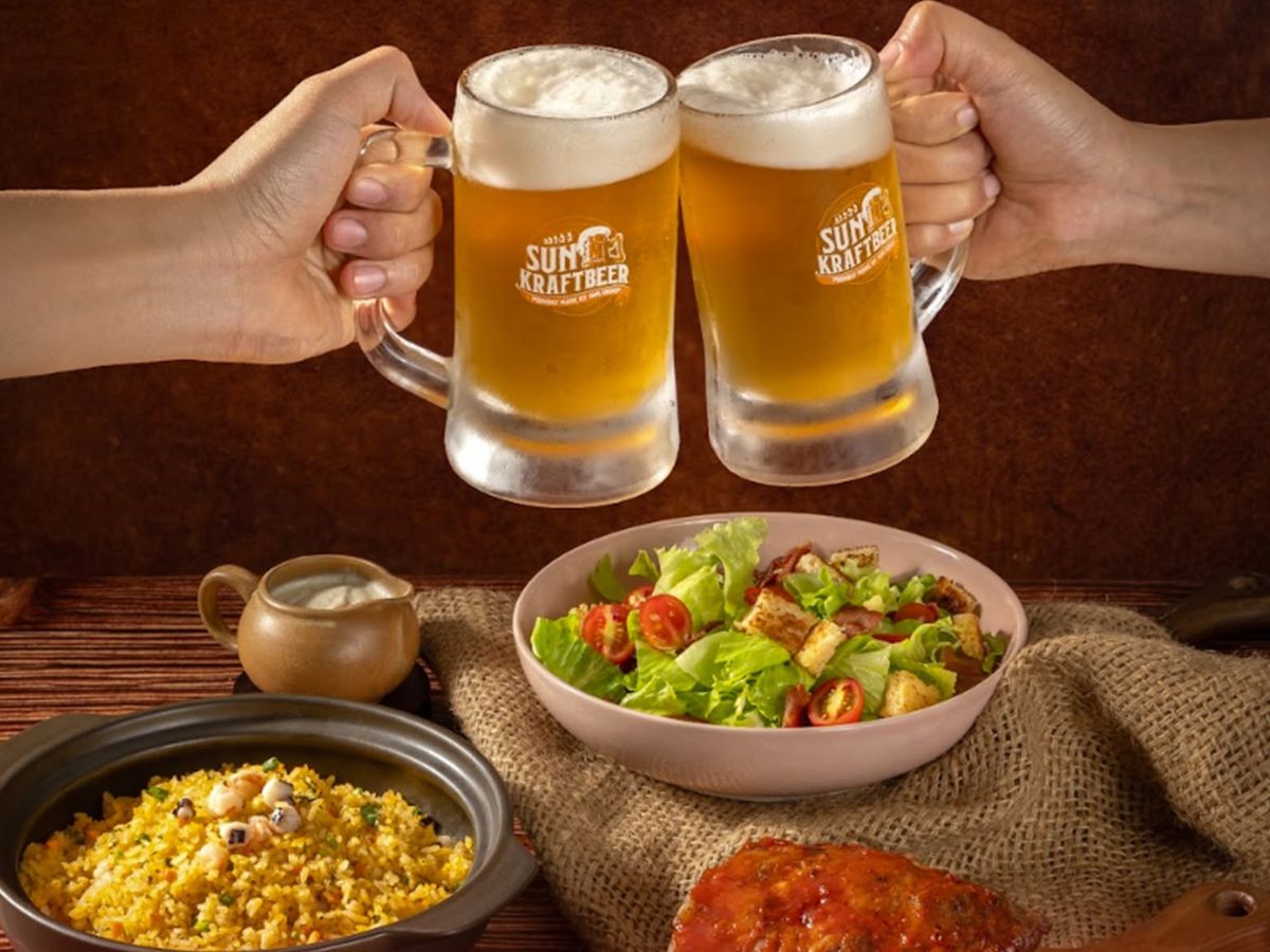 Thực đơn tại Sun Bavaria Cat Ba nằm ở sự kết hợp hài hòa giữa bia thủ công
