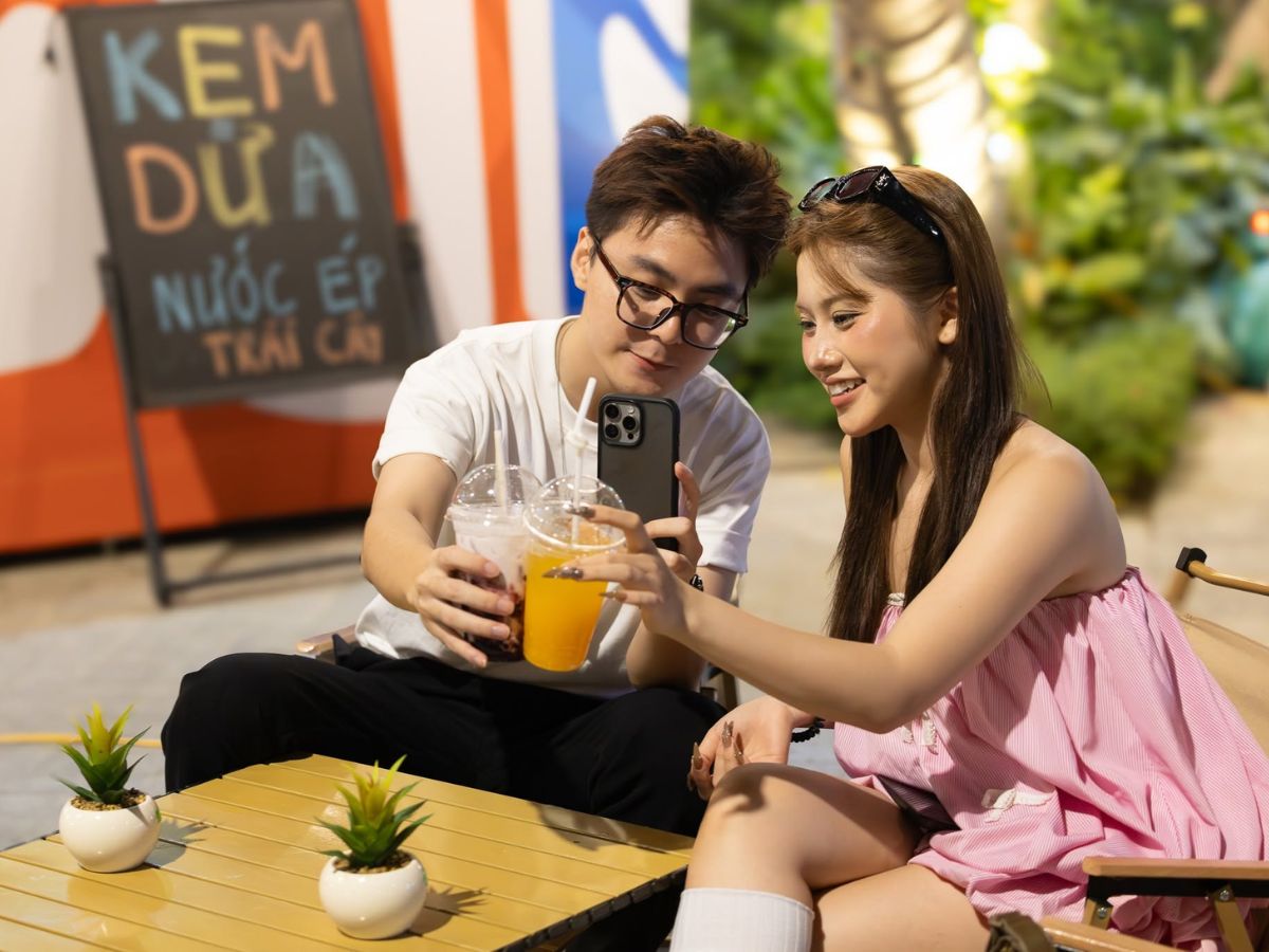 Sự kết hợp giữa ẩm thực, âm nhạc và nghệ thuật Cát Bà tạo nên trải nghiệm trọn vẹn