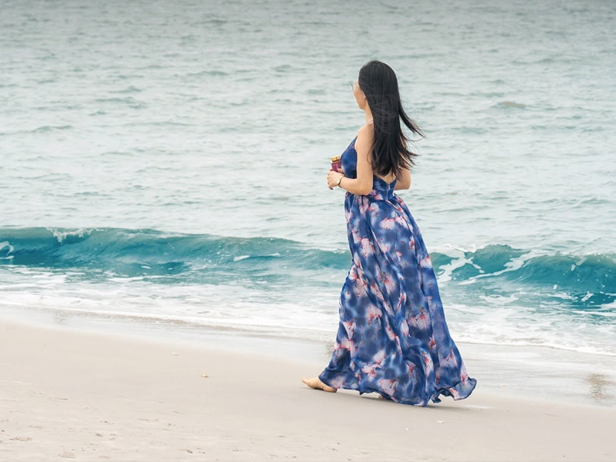 Du khách còn có thể ghé bãi tắm Vịnh Trung Tâm tại Sun Paradise Land với không gian miễn phí