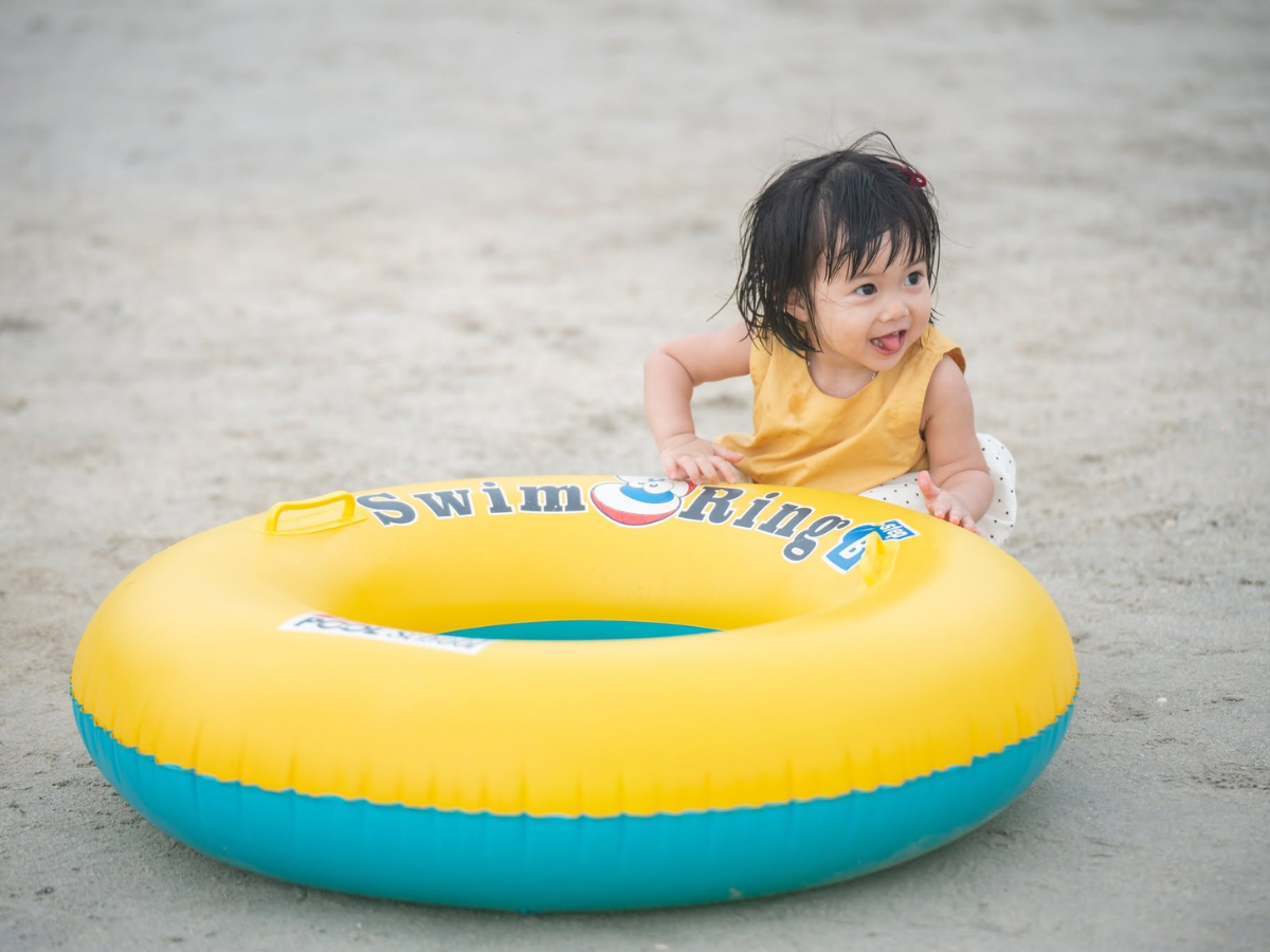 Nếu đi cùng trẻ nhỏ, nên ưu tiên vui chơi vào buổi sáng hoặc sau 16 giờ để hạn chế nắng gắt