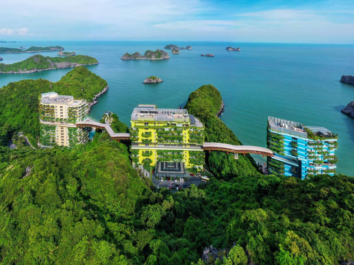 Tháng 9 là thời điểm Cát Bà bước vào giai đoạn chuyển mùa từ hè sang thu