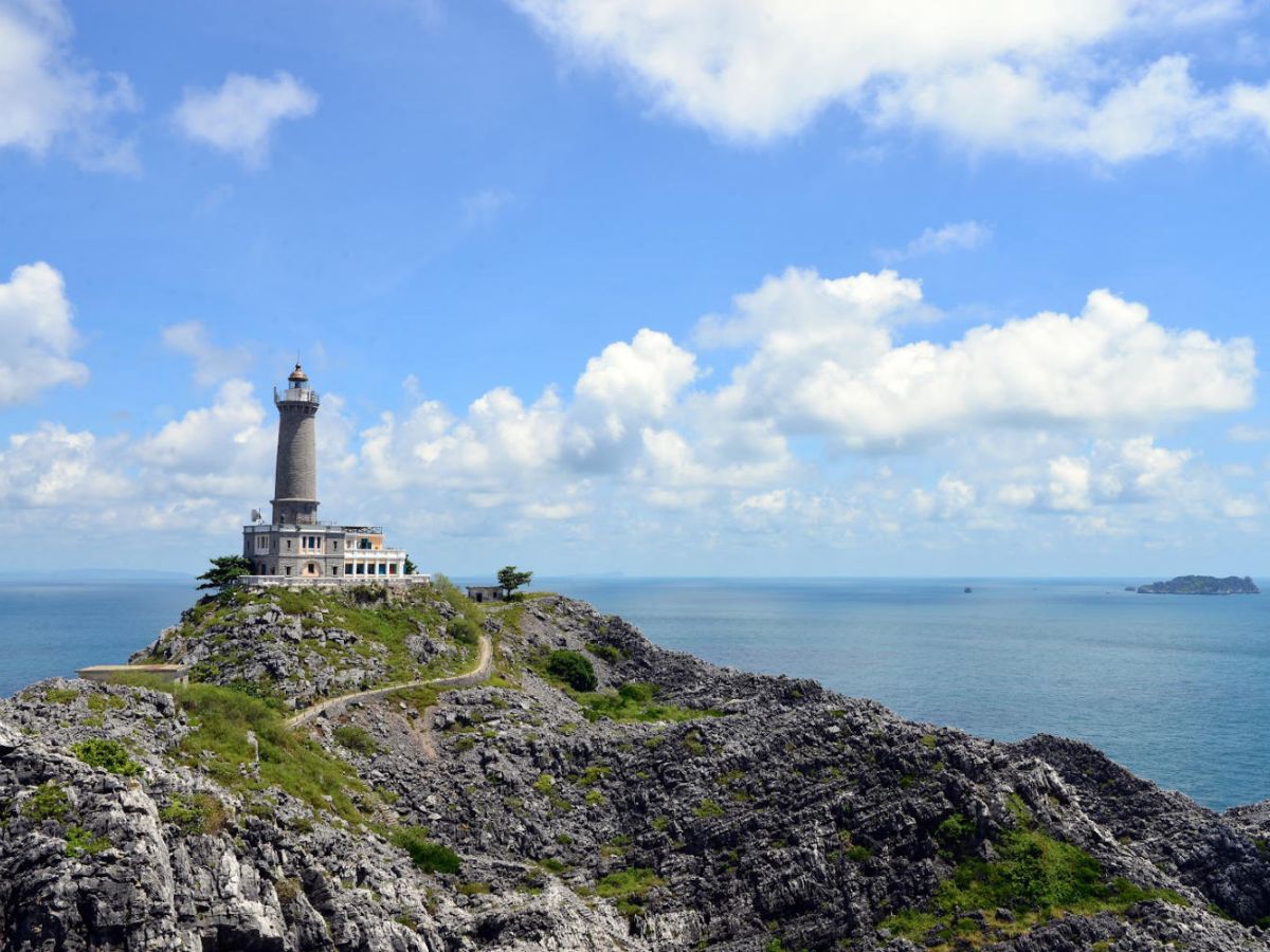 Thời điểm từ tháng 4 đến tháng 8, biển đảo Long Châu có thời tiết tương đối ổn định