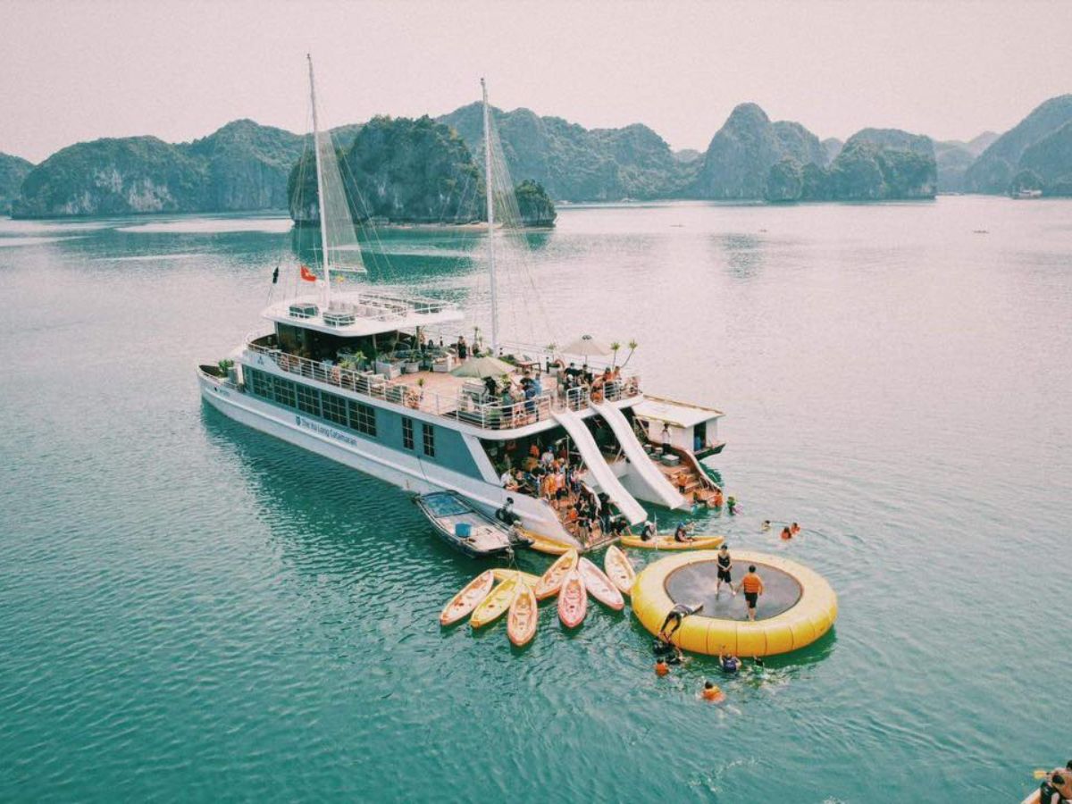 Bãi biển Hải Phòng mang đến không gian thư giãn yên bình cho du khách