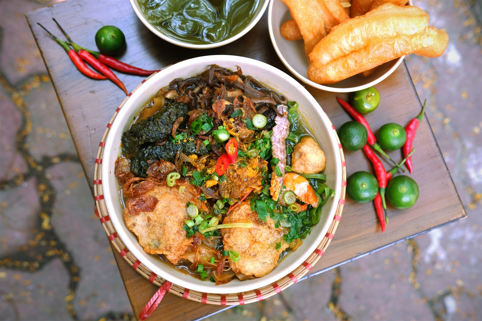 Những quán bánh đa cua lâu năm lưu giữ hương vị truyền thống của ẩm thực Hải Phòng
