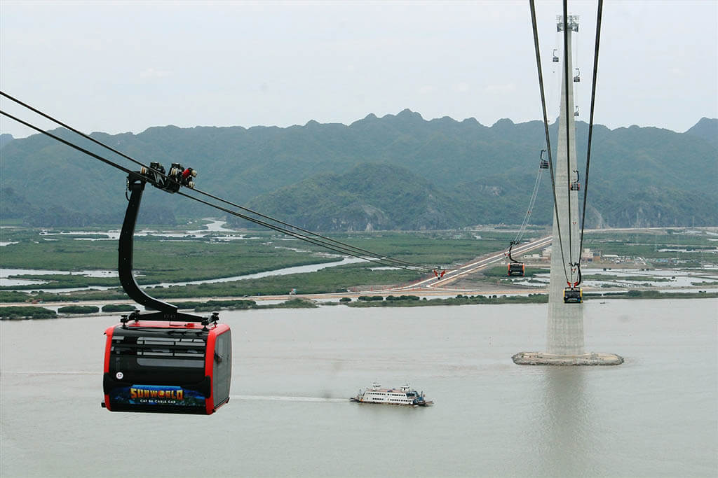 Sun World Cat Ba Cable Car offers spectacular panoramic views of Cat Ba's seascape from above
