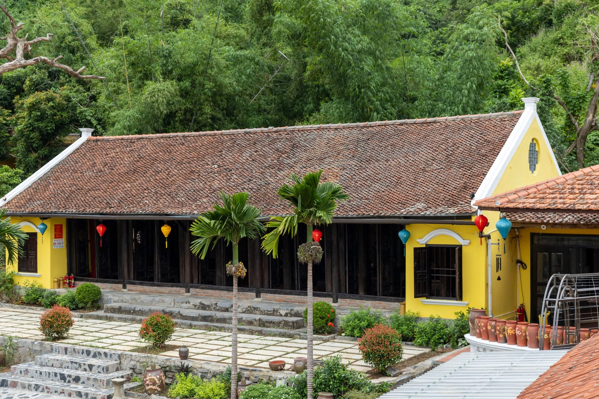 Ann Garden Retreat Cat Ba offers a peaceful and refreshing stay surrounded by greenery