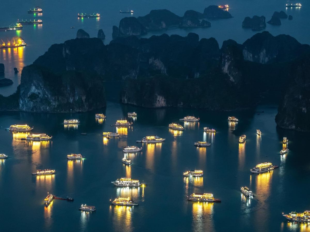 Thời điểm đẹp nhất để du lịch Vịnh Lan Hạ thường kéo dài từ tháng 4 đến tháng 10