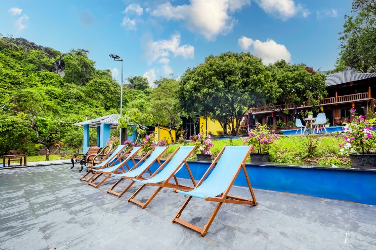 Cat Ba Papillon Bungalow & Resort nằm giữa không gian xanh yên bình của Cát Bà