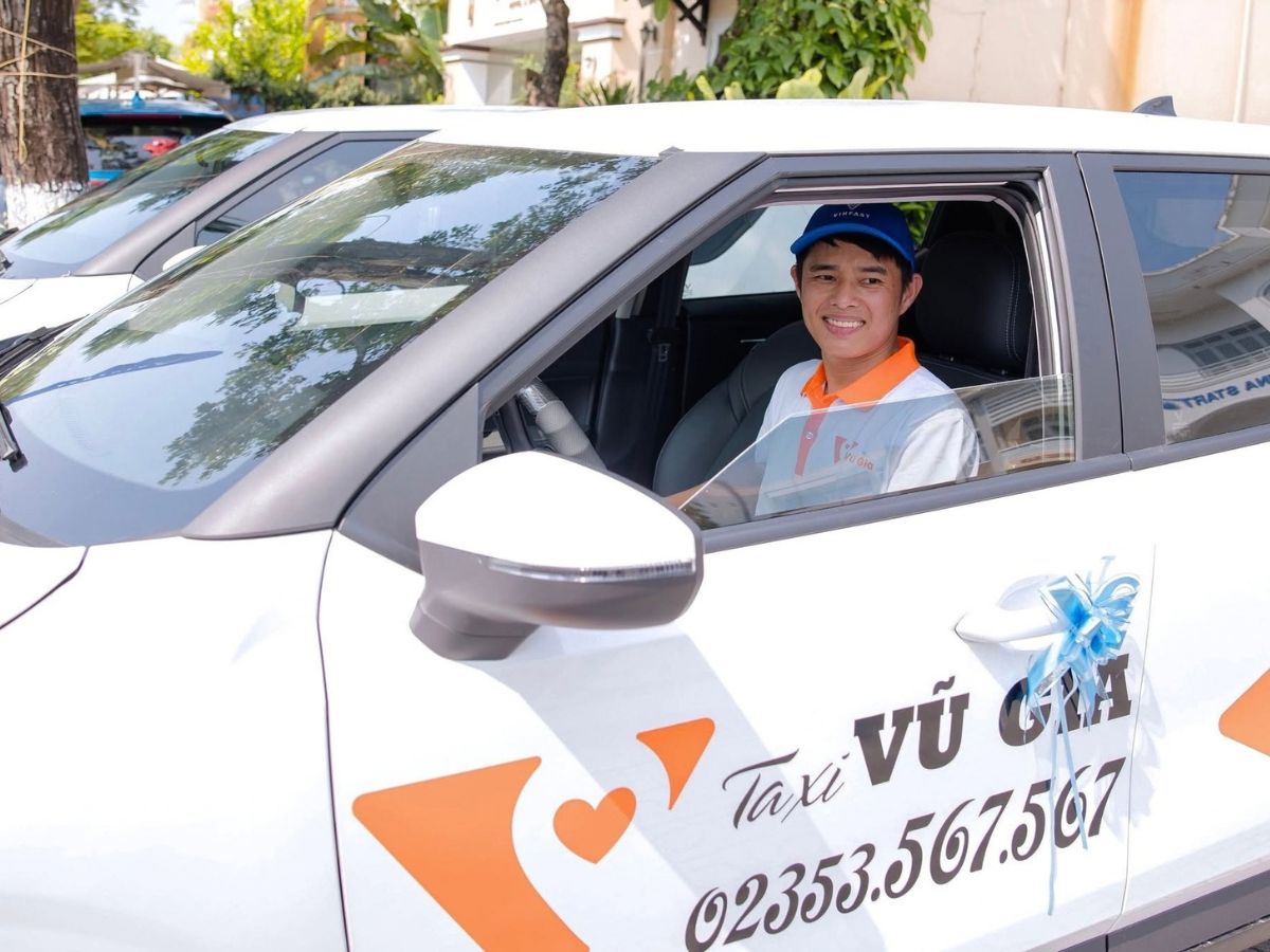 Du khách nên kiểm tra trước cách tính cước để đi taxi trên đảo Cát Bà chủ động