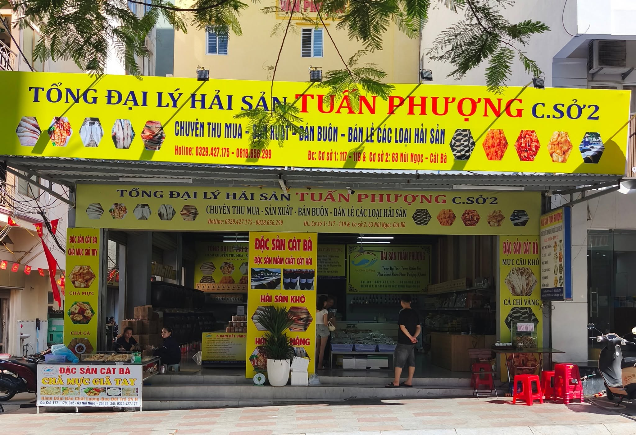 Cửa hàng Tuấn Phương bán hải sản uy tín và đa dạng tại đảo Cát Bà
