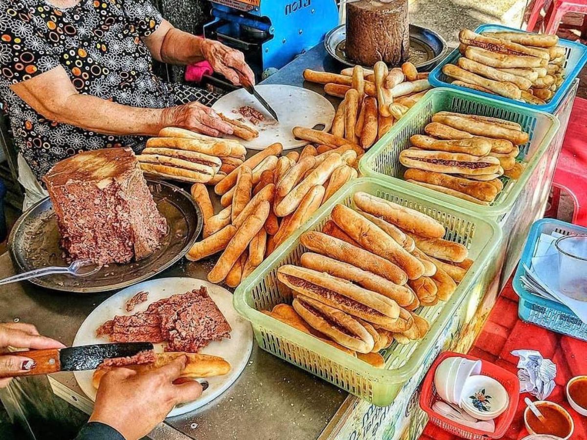 Bánh mỳ Hải Phòng có thể thưởng thức vào nhiều thời điểm trong ngày