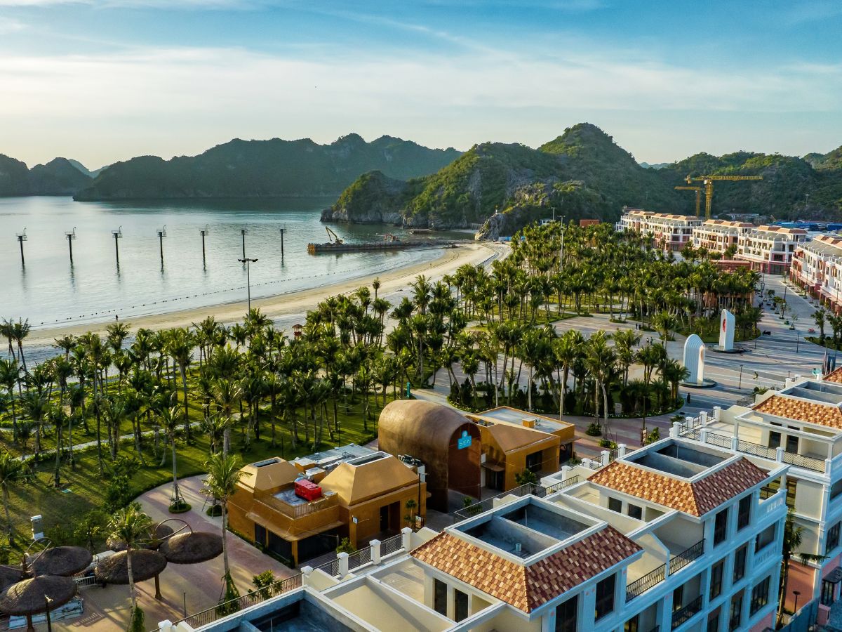 Cát Bà và Bạch Long Vĩ có đặc điểm địa lý và trải nghiệm du lịch khá khác nhau