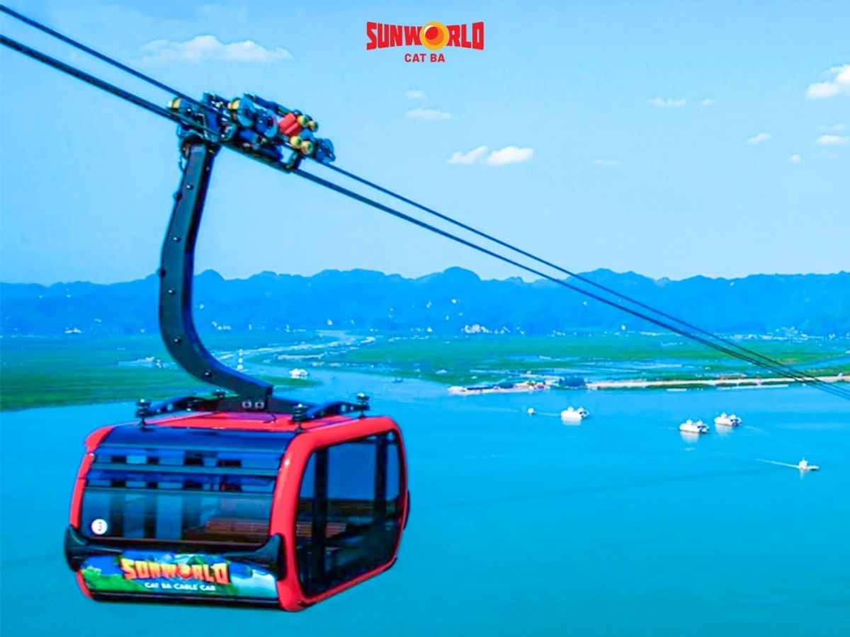 Cáp treo Sun World Cat Ba là phương tiện giúp kết nối đất liền với đảo nhanh chóng.