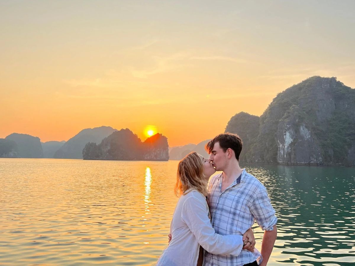 Lưu ý cần nhớ để chọn được tour ngắm bình minh ở Vịnh Lan Hạ phù hợp