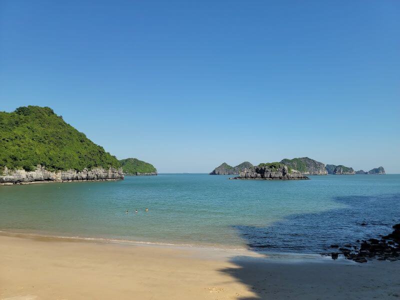 Bãi tắm Cát Cò 1, 2 và 3 luôn nằm trong danh sách những tọa độ check-in hoàng hôn đẹp nhất