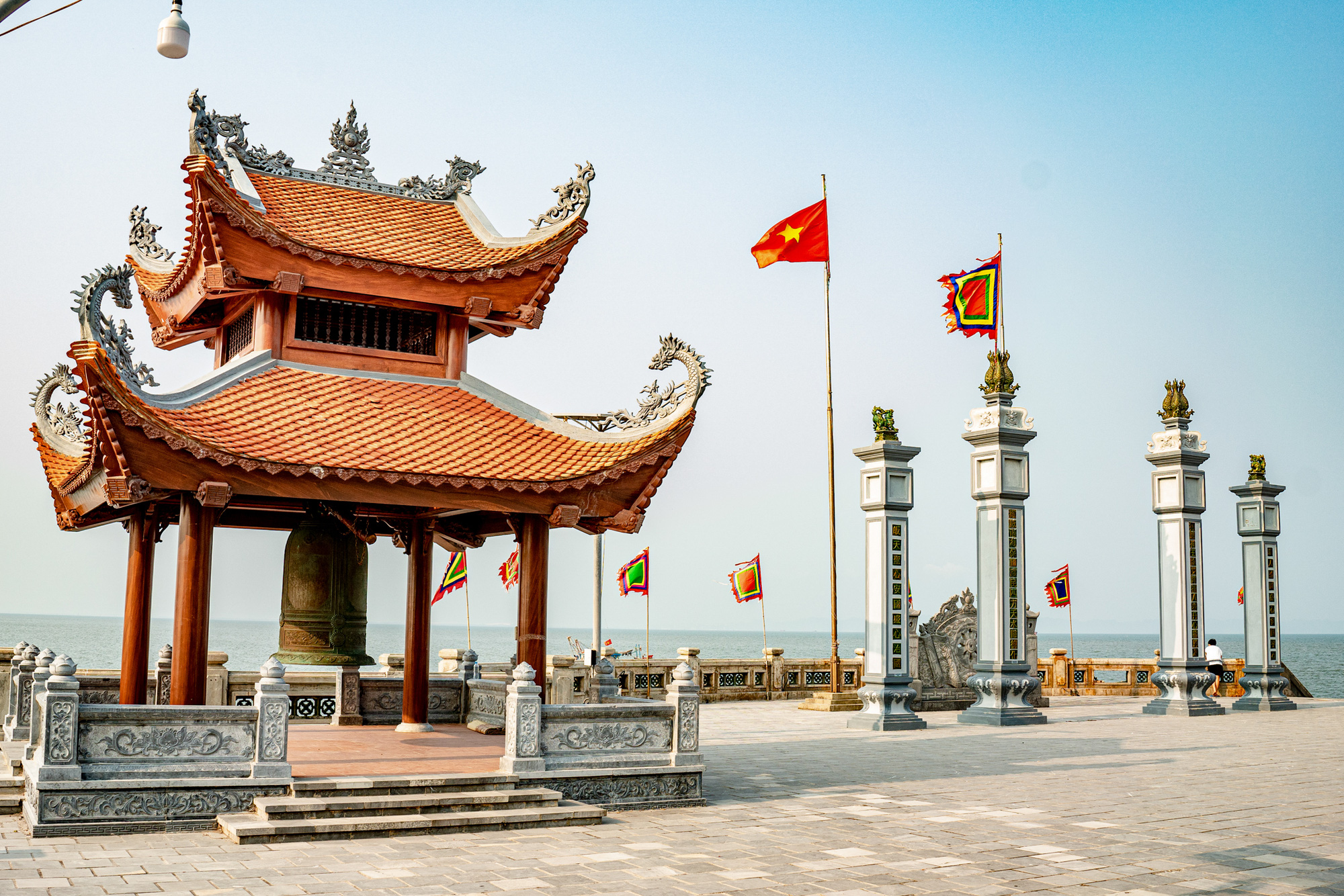 Đền Nam Hải Thần Vương là điểm đến tâm linh gắn với đời sống văn hóa và tín ngưỡng của cư dân vùng biển Đồ Sơn