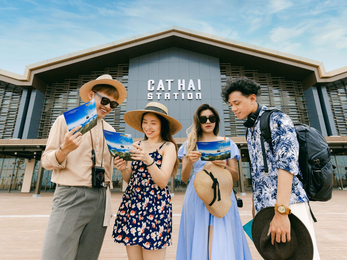 Di chuyển đến đảo Cát Bà nhanh chóng bằng cáp treo Sun World.