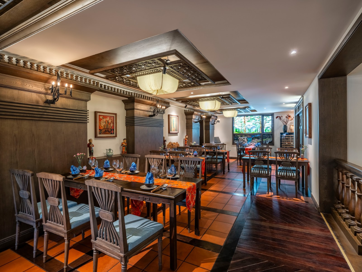 Nhà hàng Cây Cau tại Hải Phòng với thiết kế không gian ấm cúng.