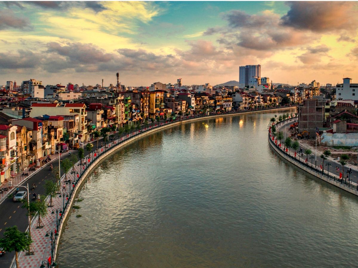 Cảnh quan Hồ Tam Bạc - Hải Phòng thơ mộng mang đến nhiều góc nhìn ấn tượng.