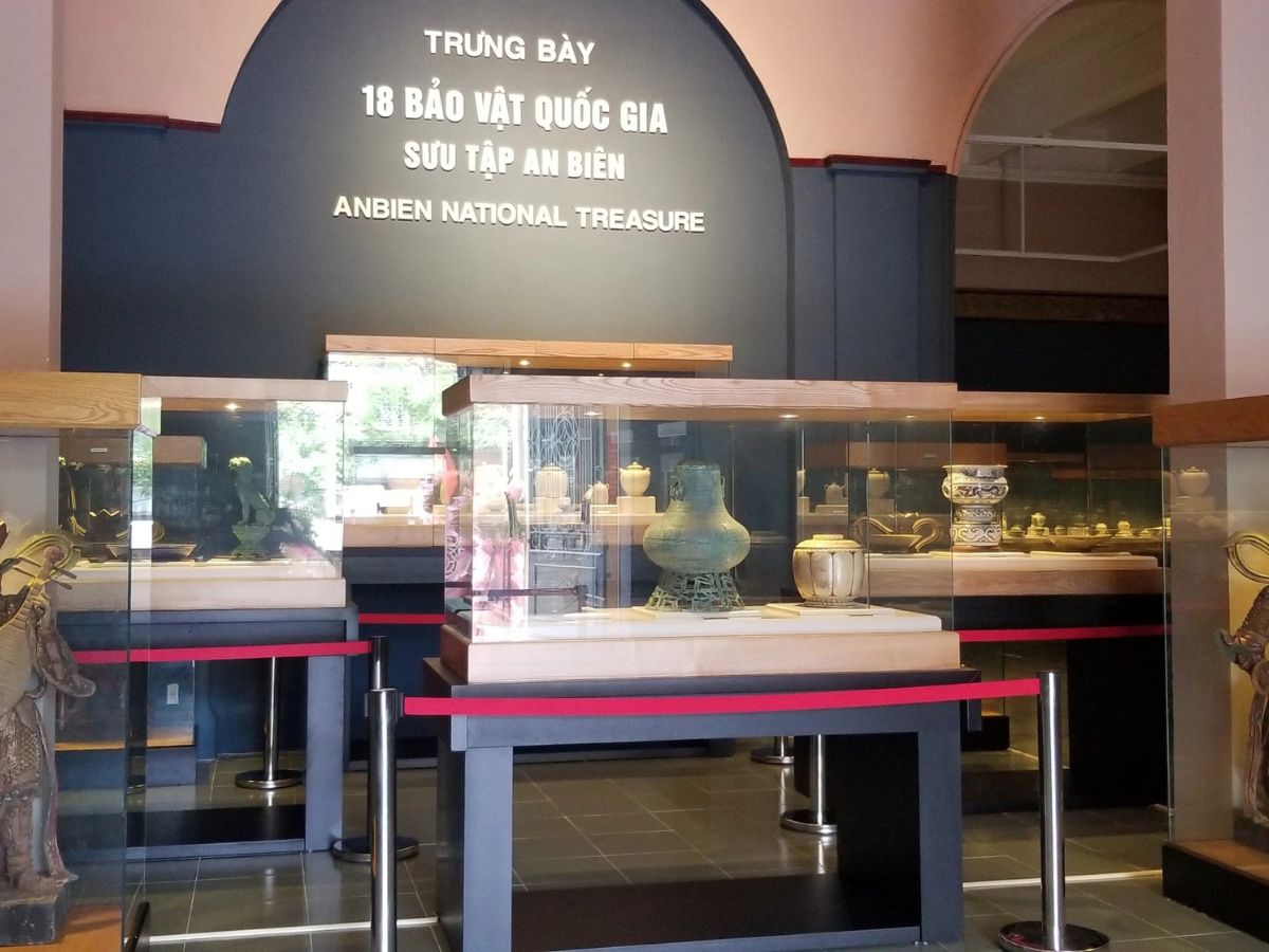 Bảo tàng Hải Phòng là điểm đến thu hút nhiều du khách.