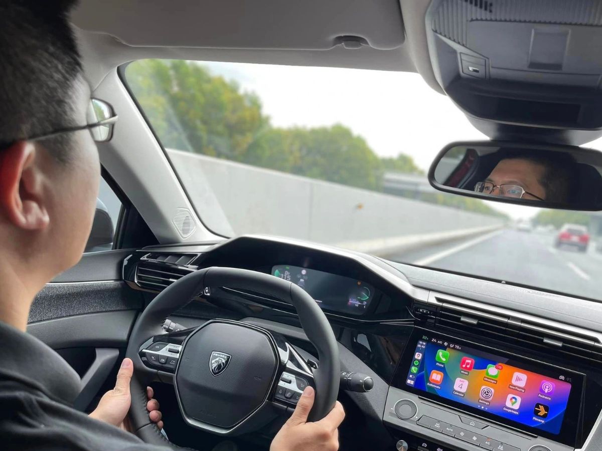 Di chuyển từ Hà Nội đi Hải Phòng chưa đến 2 giờ để khám phá cảnh đẹp phố cảng.