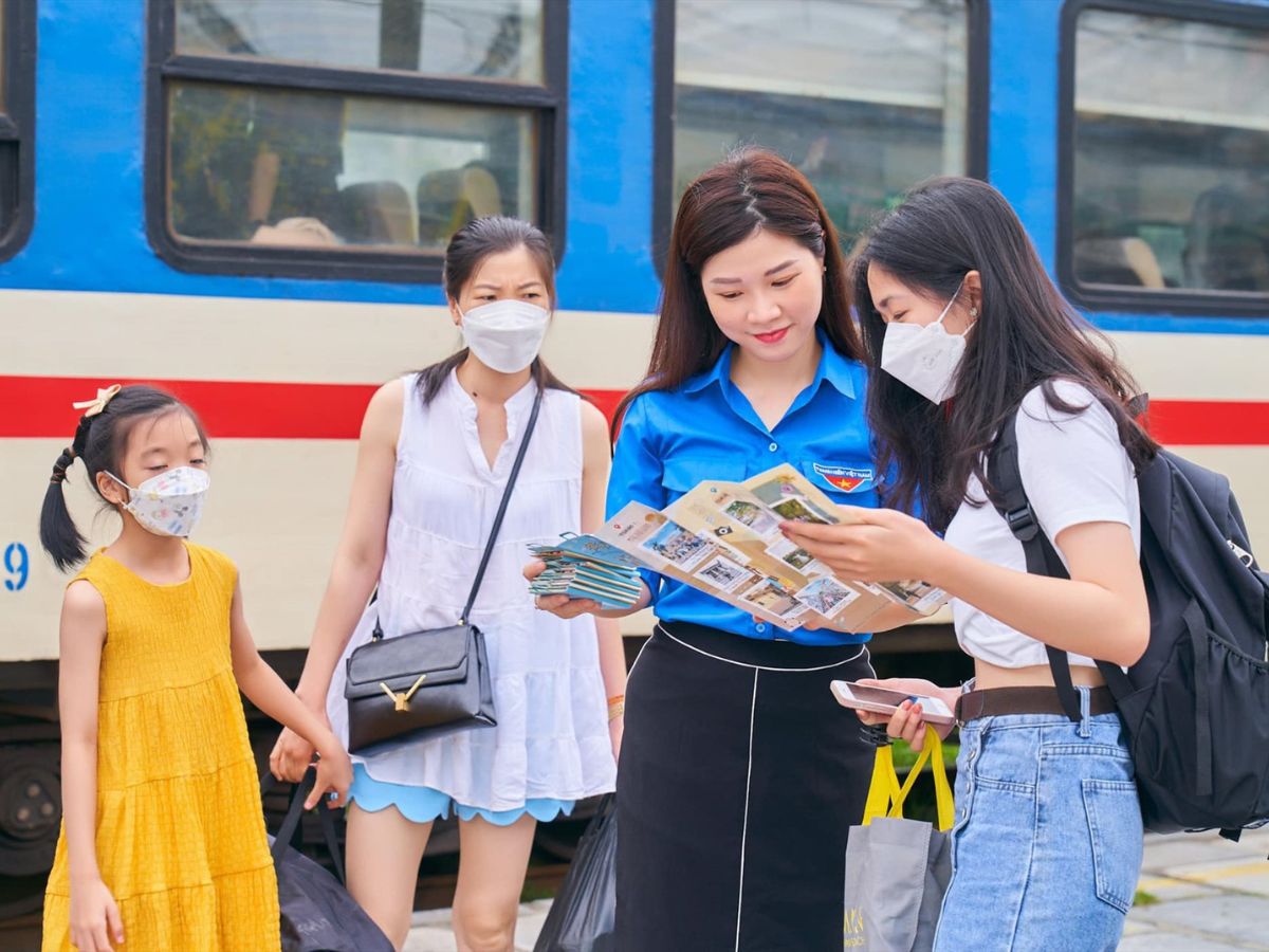 Di chuyển dễ dàng bằng tàu hoả đến Hải Phòng.