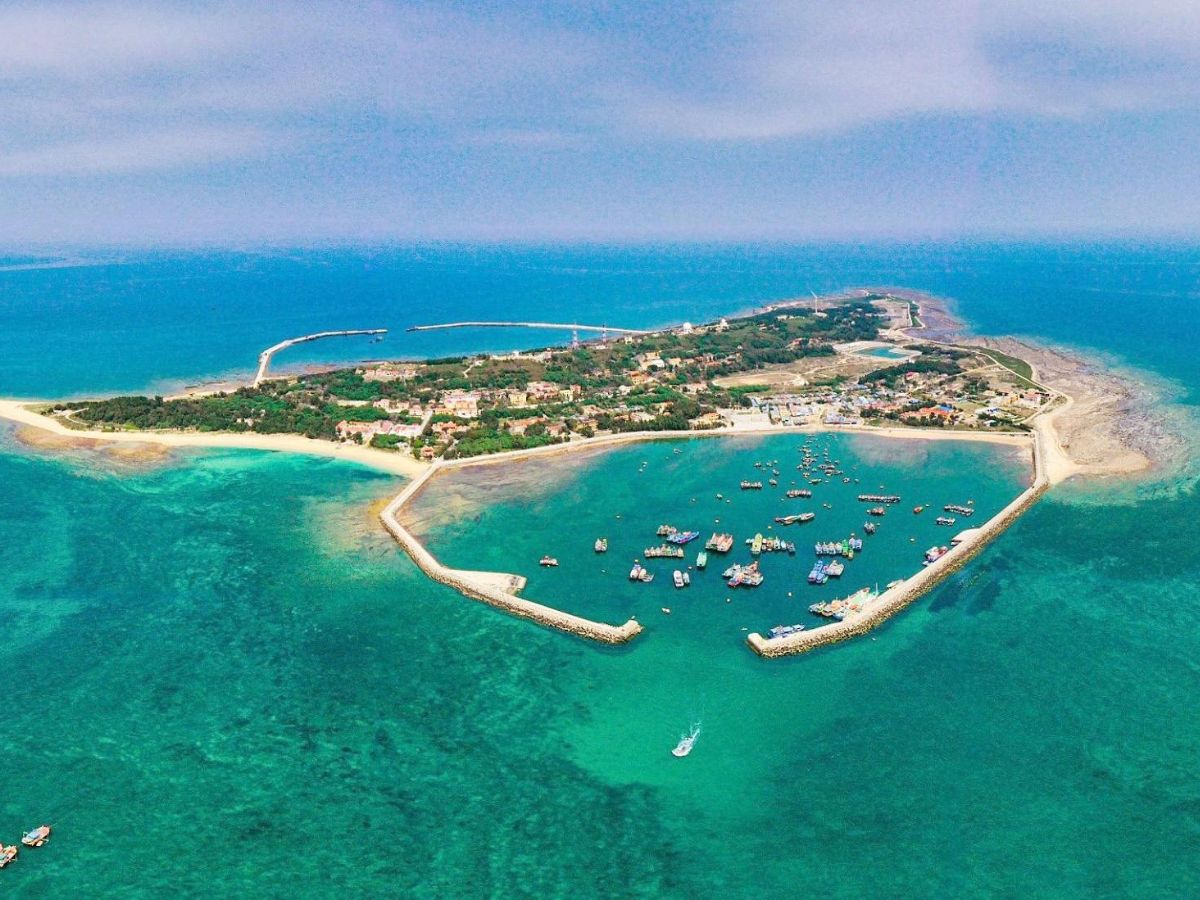 Biển Hải Phòng là cửa ngõ giao thương miền Bắc.