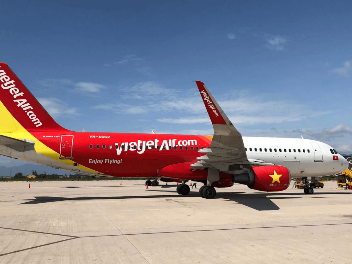 Many airlines operate at Hai Phong Airport.