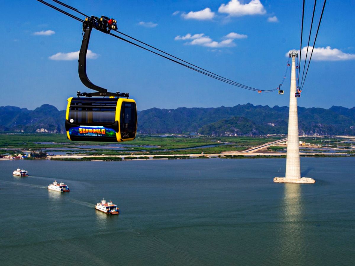 Visit Cat Ba Island by Sun World cable car conveniently and quickly.