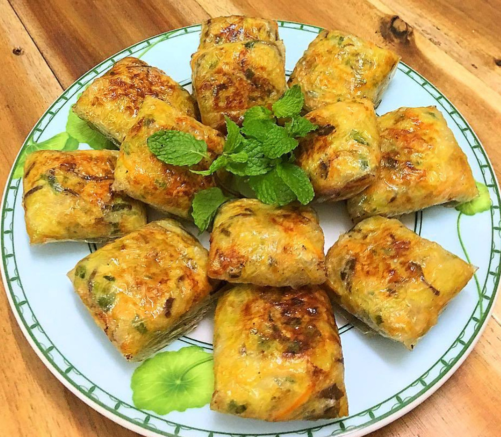 Nem cua bể là món đặc sản trứ danh của phố cổ Hải Phòng. Nem cua bể là món đặc sản trứ danh của phố cổ Hải Phòng.