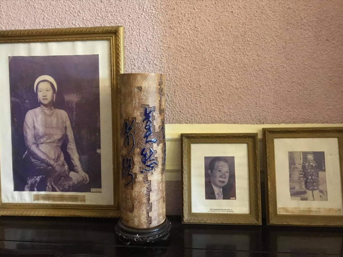 Những bức hình được lưu giữ tại Dinh Bảo Đại. 