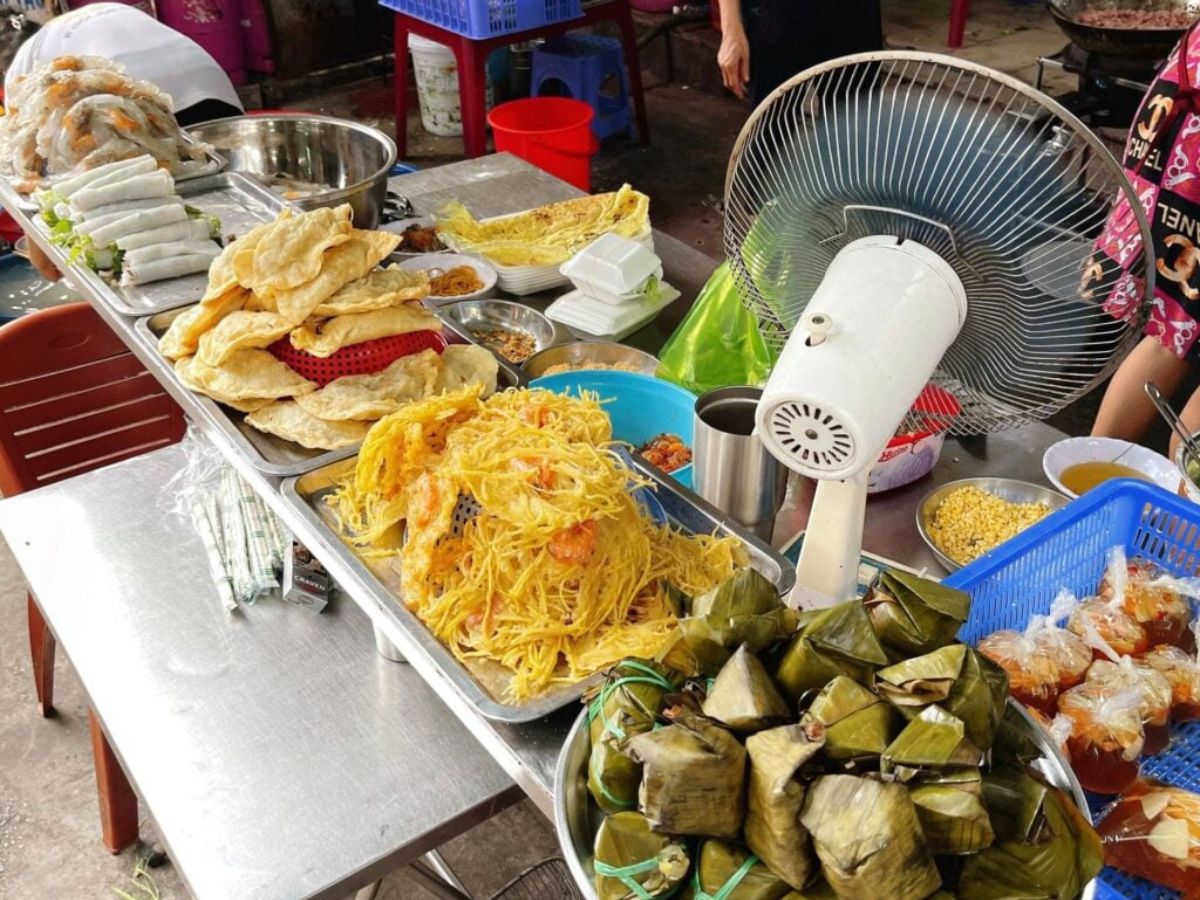 Ăn vặt Hải Phòng là nét văn hóa ẩm thực đặc sắc.