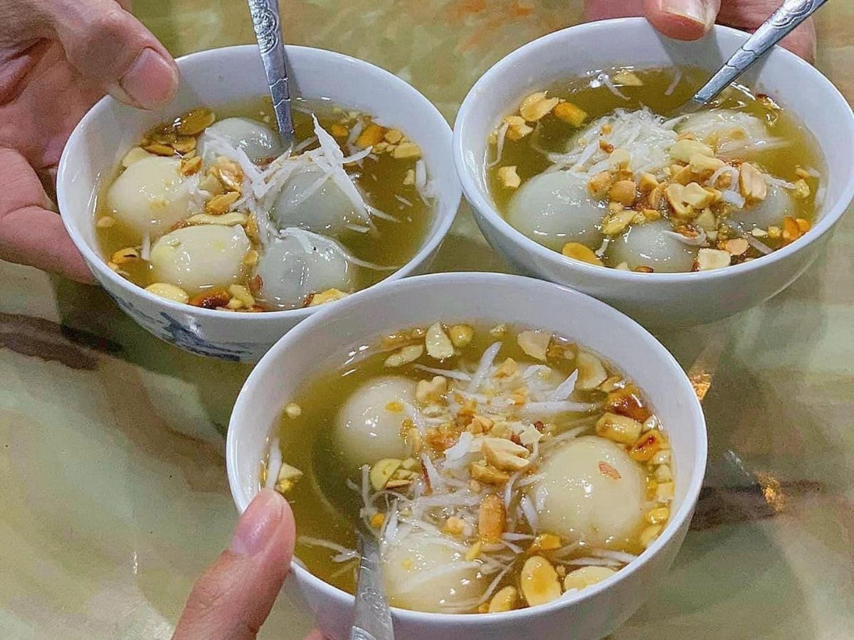 Sủi dìn Hải Phòng là món đặc sản hấp dẫn.