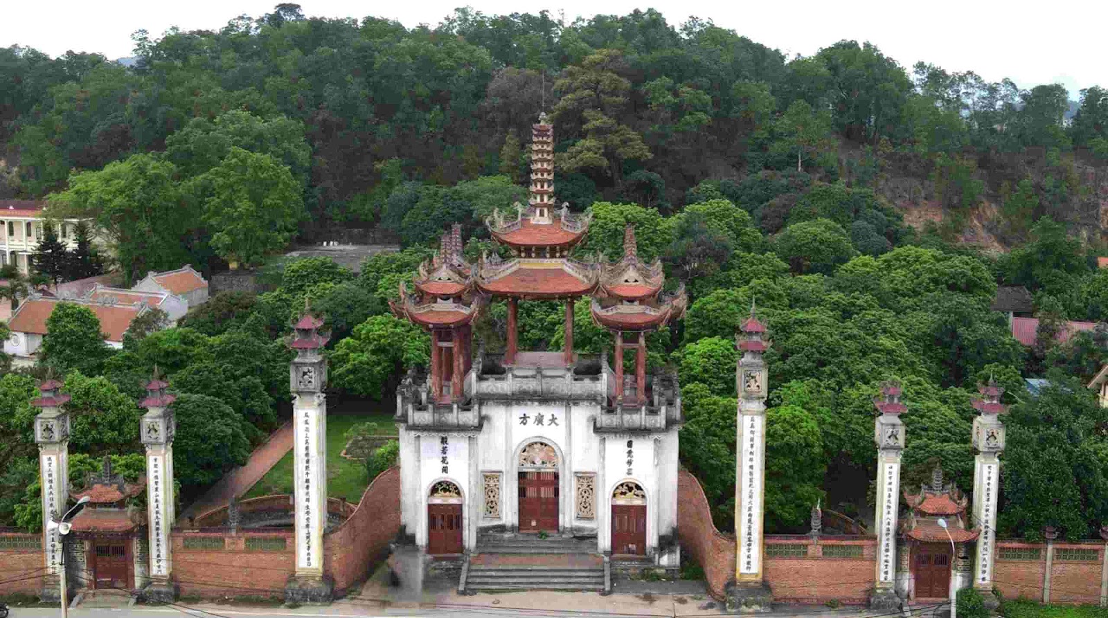 Kiến trúc mộc mạc của chùa Mỹ Cụ